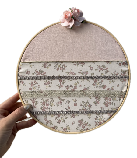 PORTE BARRETTES « Bouquet romantique poudré » BRODÉ